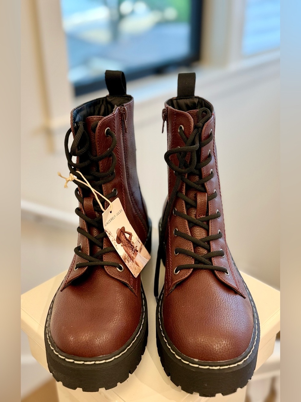 Sincerely Jules Women’s Cognac Combat Boots Size 9 NWT Lace Up Side Zip Lug Sole - Picture 1 of 7